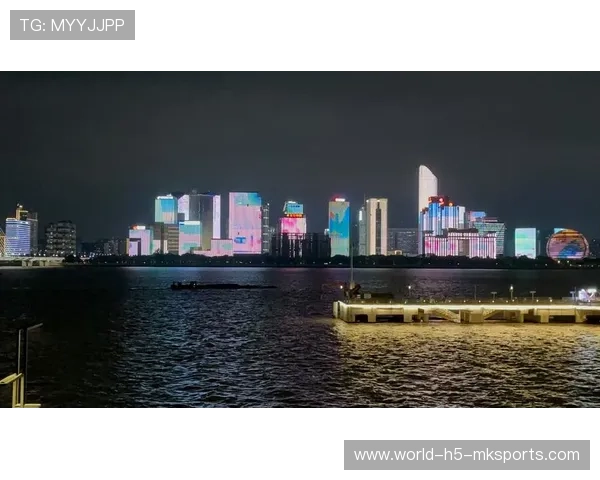 俱乐部主场灯光秀创新带来电视观感提升