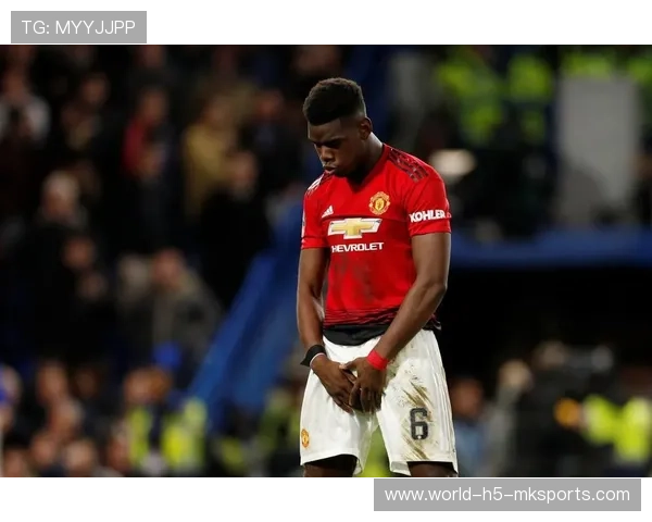 博格巴泪洒球场！811天后复出瞬间全网刷屏