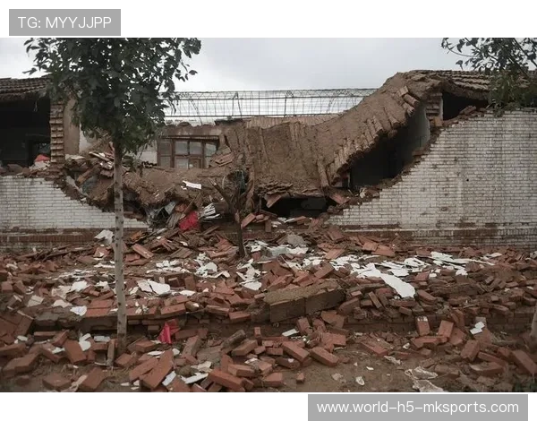 地震冲击甘肃陇西 多处房屋倒塌，甘肃陇南地震