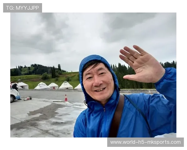 时政微纪录丨70周年庆典上的新疆之行，新疆70周年庆典是什么时候